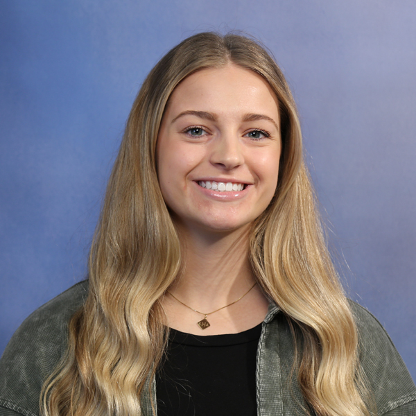 Kaylee Peters Headshot