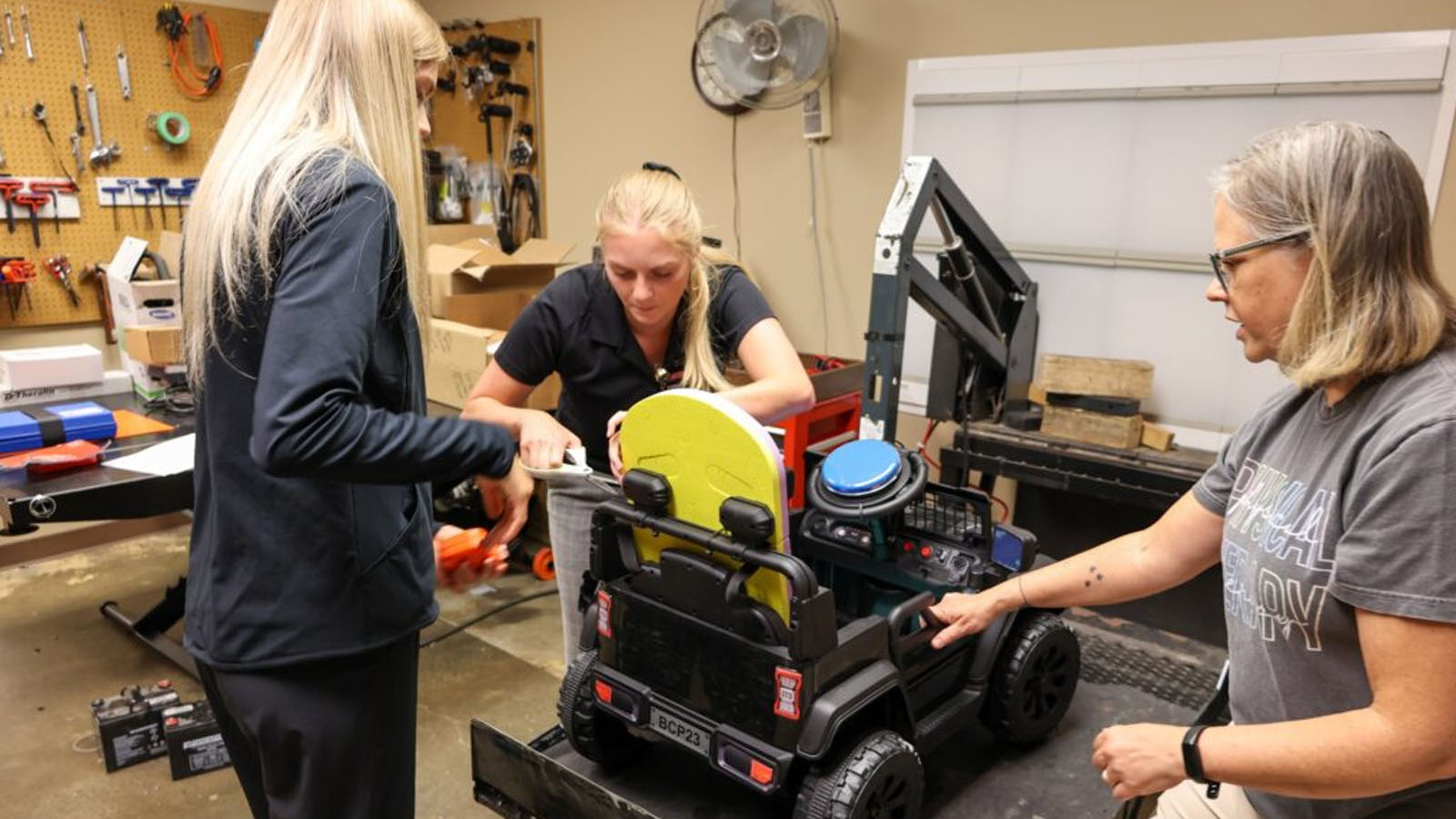 Students practice creativity and teamwork 