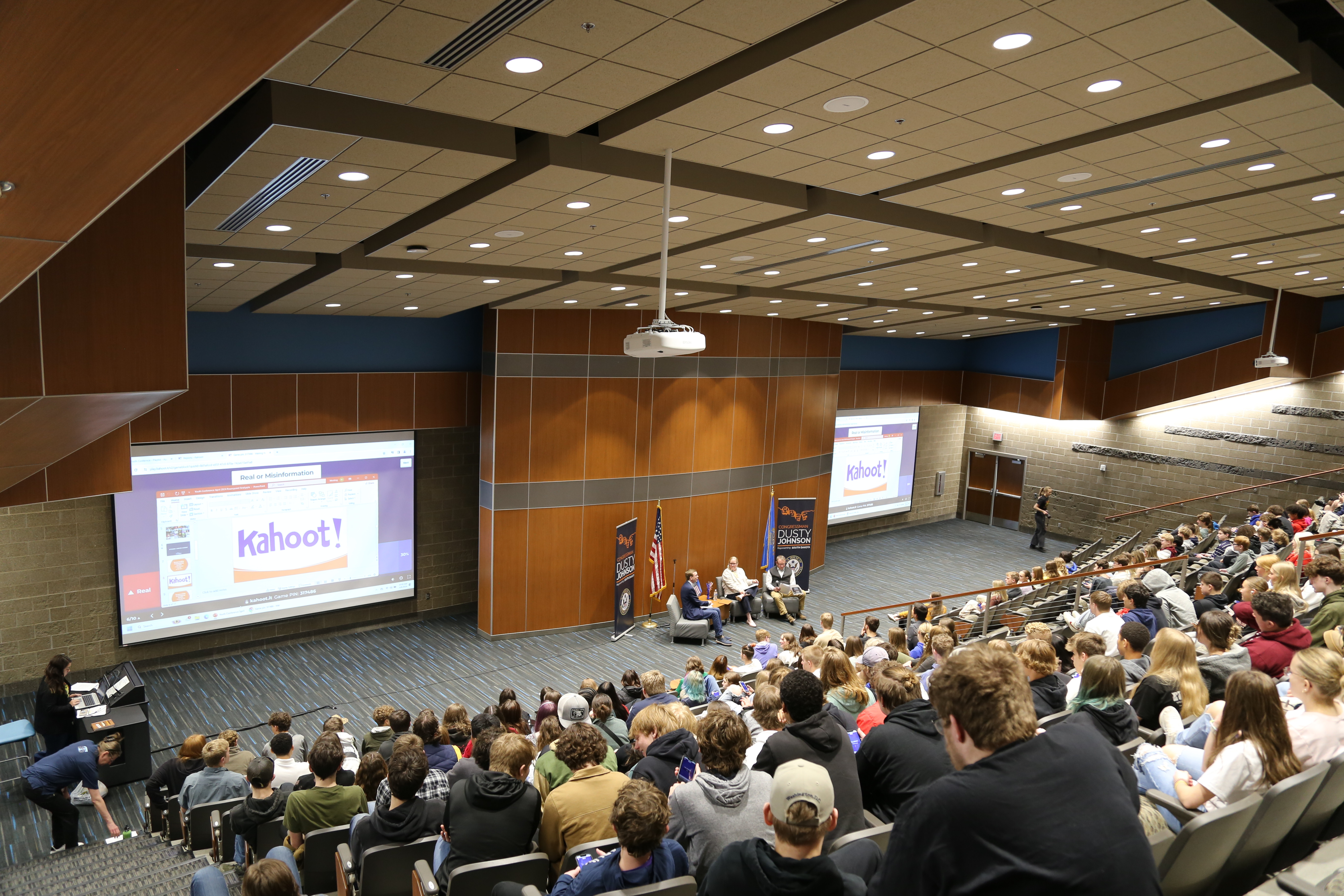 Dusty Johnson Hosts Level Up at STC - News
